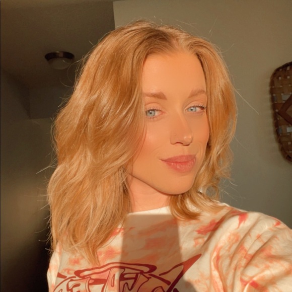 Meet your Posher, Mackenzie - Picture 1 of 1